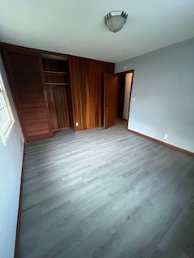Building Photo - 3 Bedroom House for Rent
