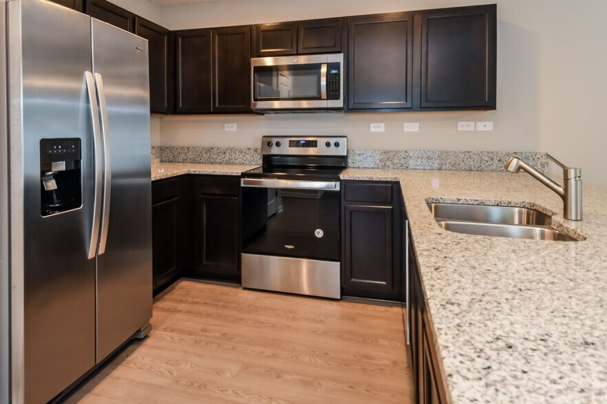 Building Photo - 12706 Camden Rd