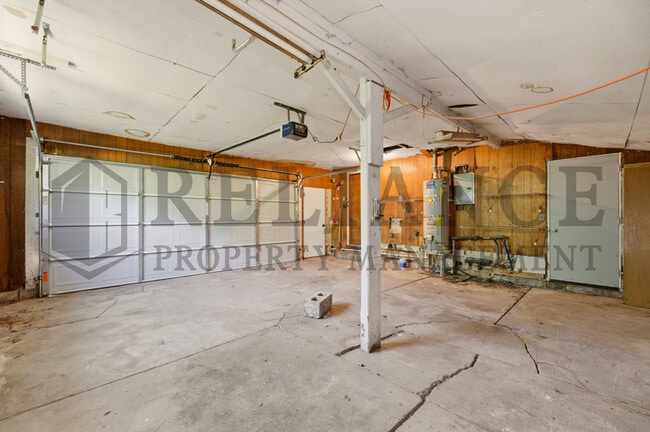 Building Photo - 4853 S Madison Ave