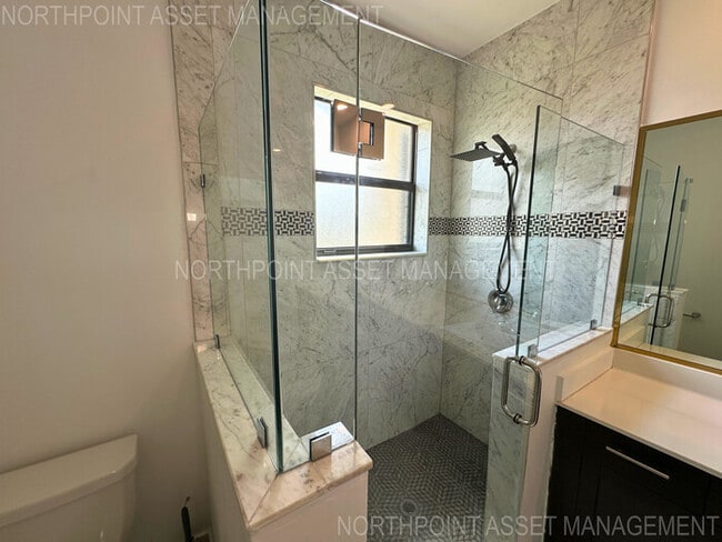 Building Photo - Stylish 3-Bedroom Home with Pool, Garage &...
