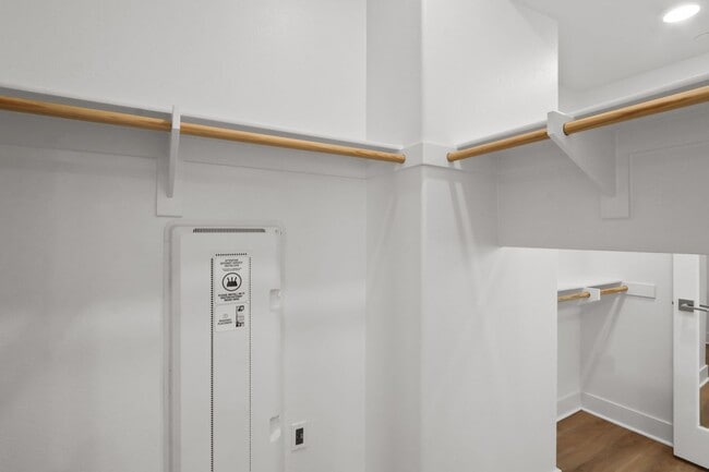 Building Photo - 4325 Blazing Star Wy