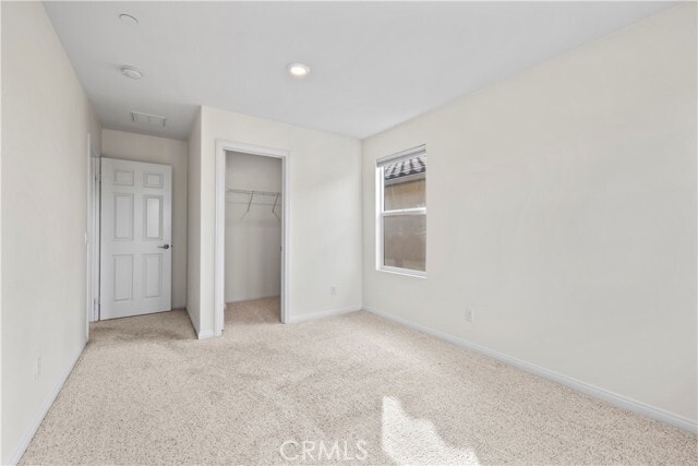 Building Photo - 880 Julie Pl