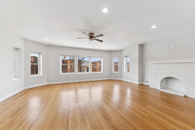 Building Photo - 7515 S Essex Ave