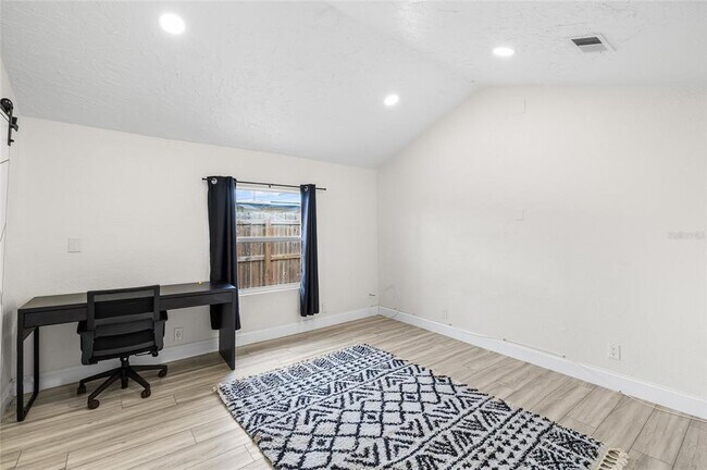 Building Photo - 4920 30th Ave N