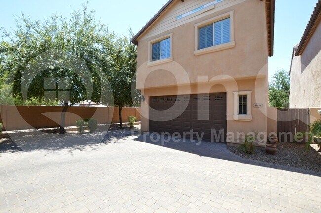 Building Photo - 2035 E Heartwood Ln