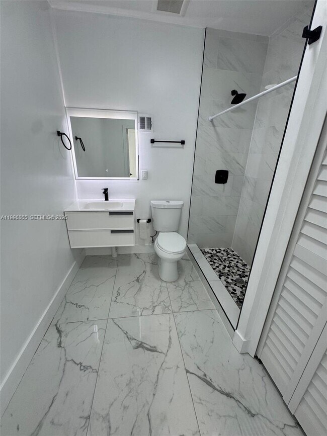 Building Photo - 1011 NW 145th St