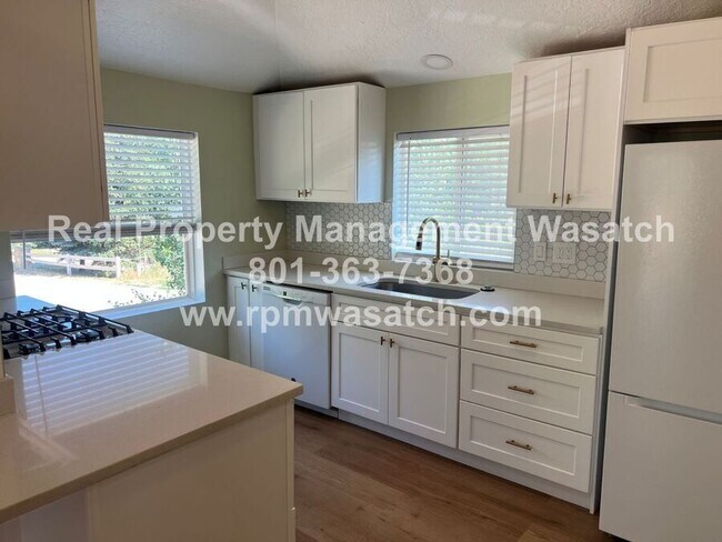 Building Photo - 1388 Country Ln