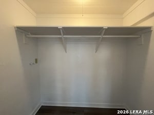 Building Photo - 827 Steves Ave