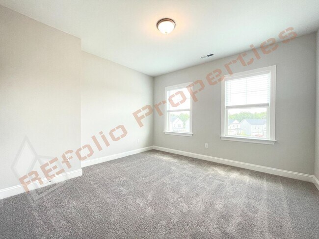 Building Photo - 105 Moraine Ct