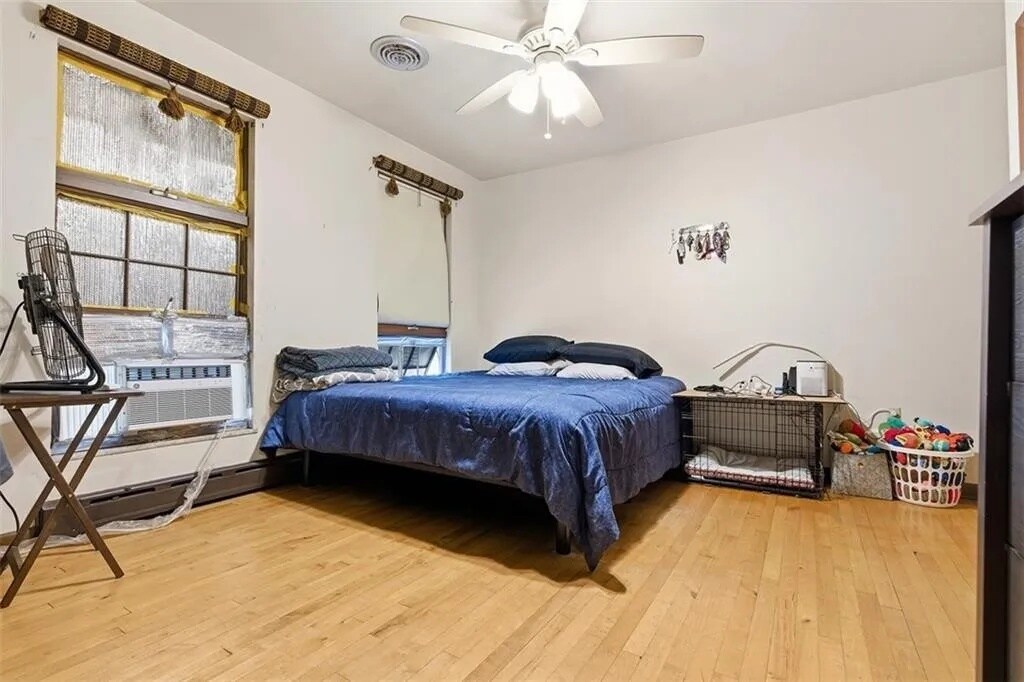 Building Photo - 100 S 12th St