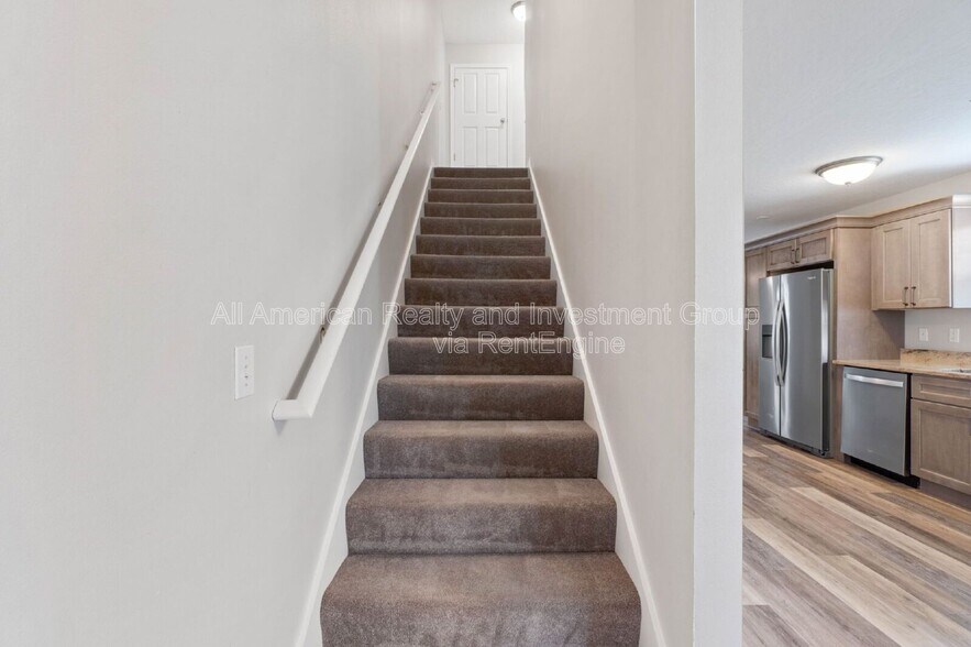 Building Photo - 201 9th Ave