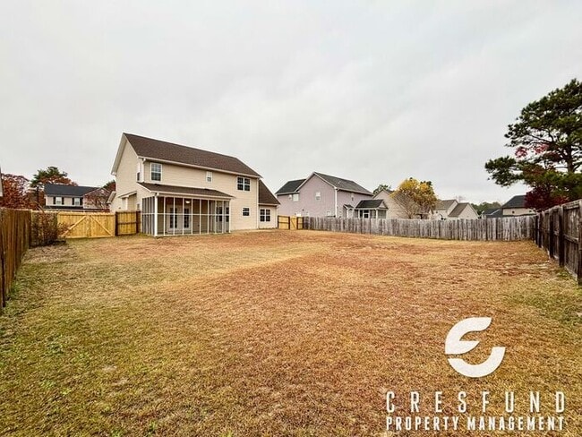 Building Photo - 15-20 Minutes from Fort Bragg and Cape Fear Valley! 4 Bed, 2.5 Bath AVAILABLE FOR MOVE IN NOW!