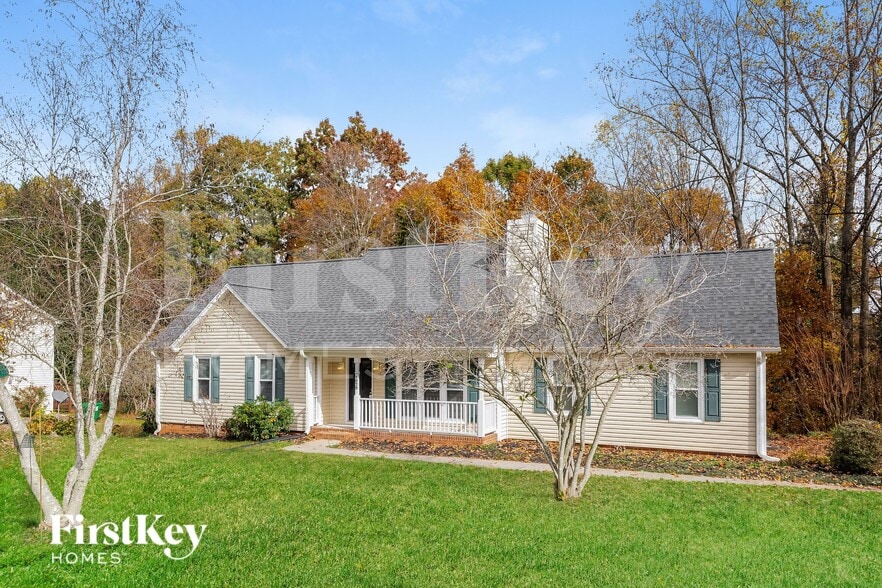 Building Photo - 9029 Jefferson Woods Dr