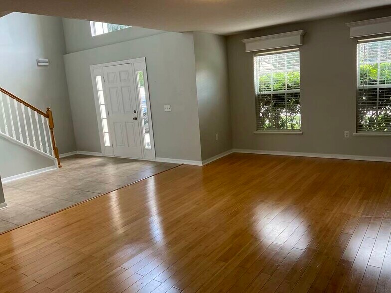 Building Photo - 1049 Tawny Eagle Dr
