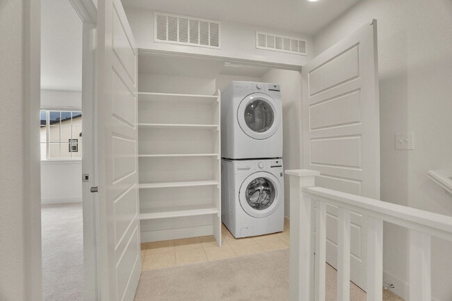 Building Photo - $2,680 - 2 Bed, 2.5 Bath Townhome in Broom...