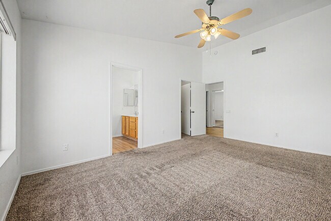 Building Photo - 20633 N 63rd Dr