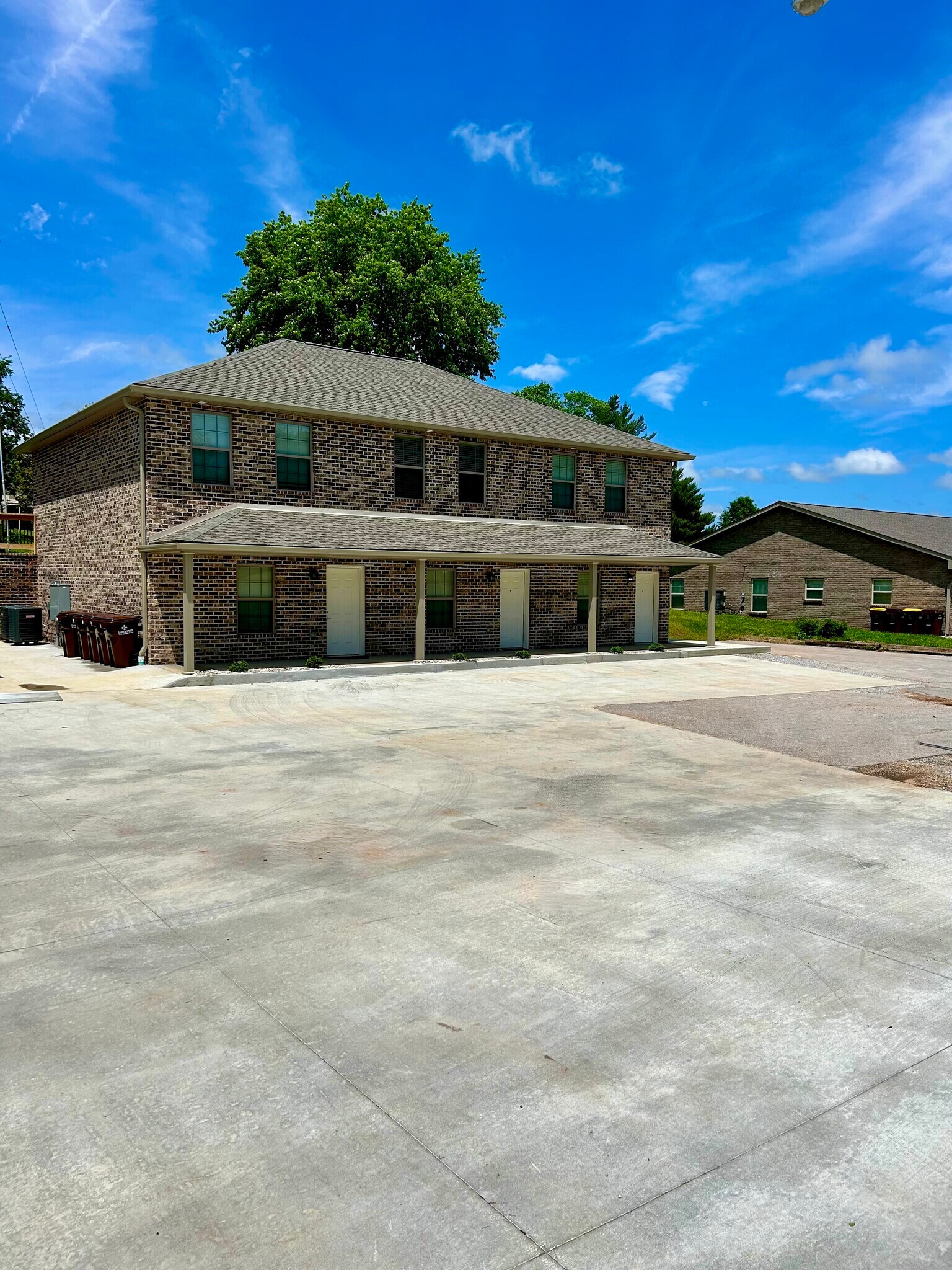 Front Exterior - 192 Fairway Ln