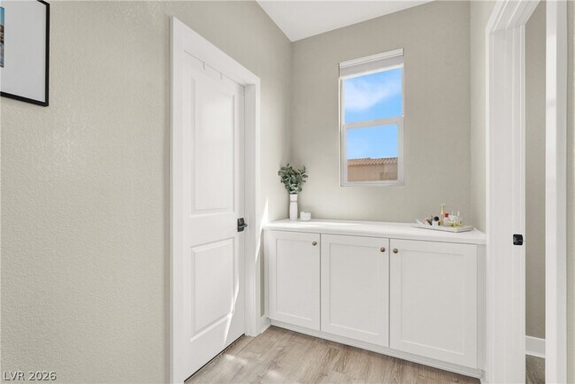 Building Photo - 2658 Catania St