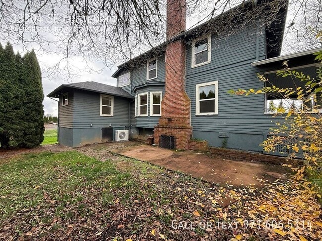 Building Photo - 33304 SE Lusted Rd