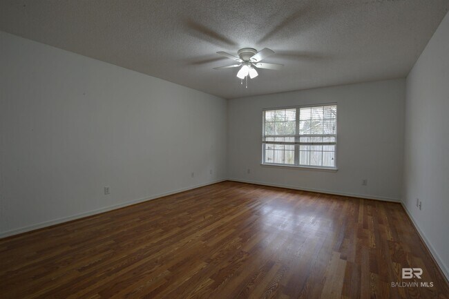 Building Photo - 139 Destrehan Rd