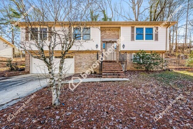 Primary Photo - Beautifully Modernized 3 BR and 2 BA in on...