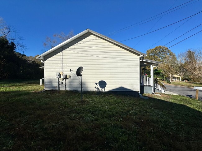 Building Photo - 2/1 in Shelby, NC - In process of finishing