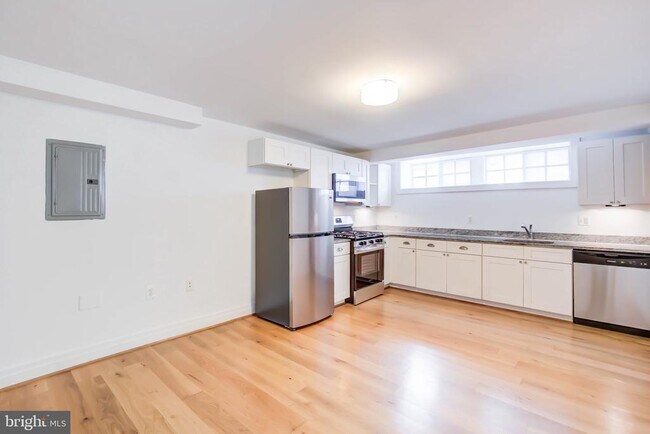 Building Photo - 3625 16th St NW