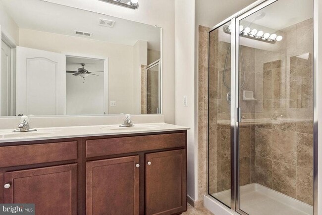 Building Photo - 41833 Diabase Square