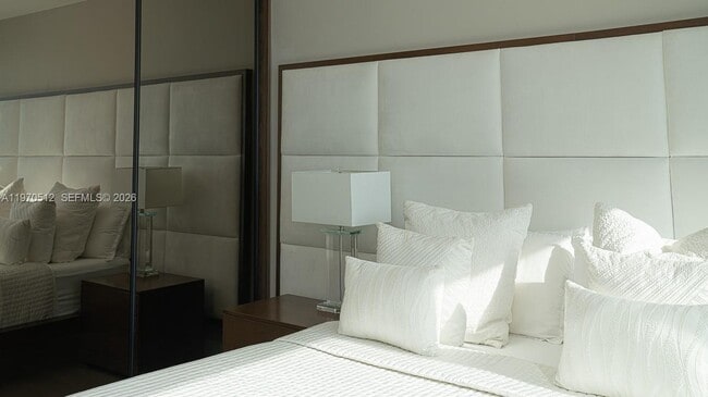 Building Photo - 3370 Hidden Bay Dr