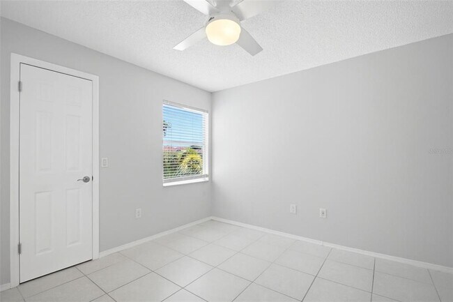 Building Photo - 2400 Feather Sound Dr