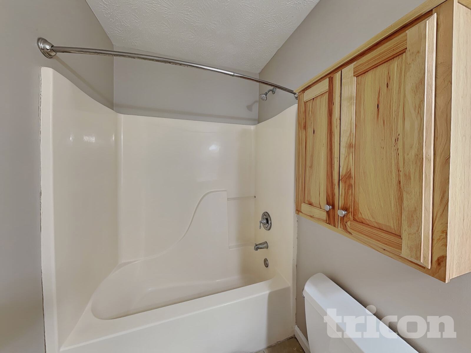 Building Photo - 407 Emerald Trce