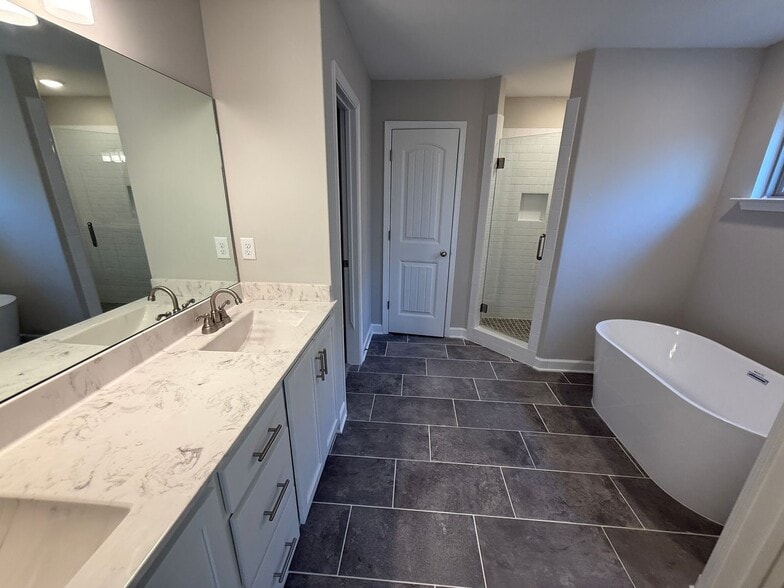 Building Photo - 9687 Bloomington Cir