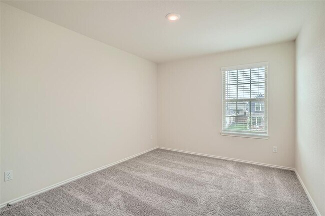 Building Photo - 112 Bird Cherry Wy