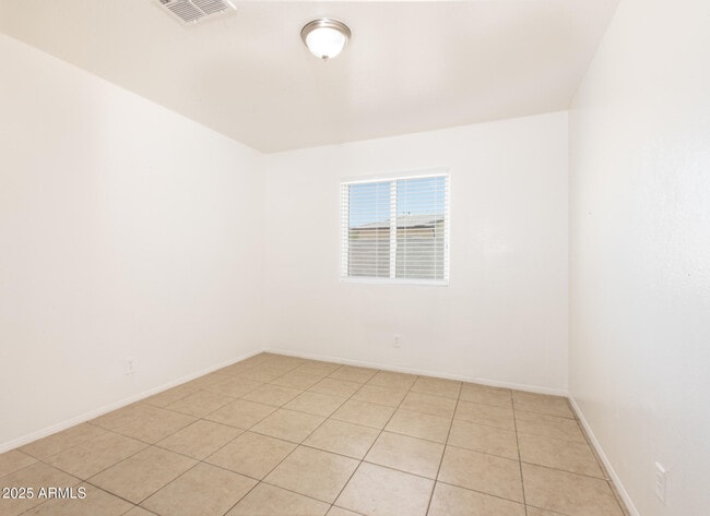 Building Photo - 431 S Hidalgo Rd