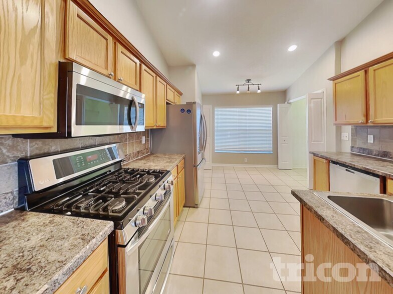 Building Photo - 3648 Heron Island Dr