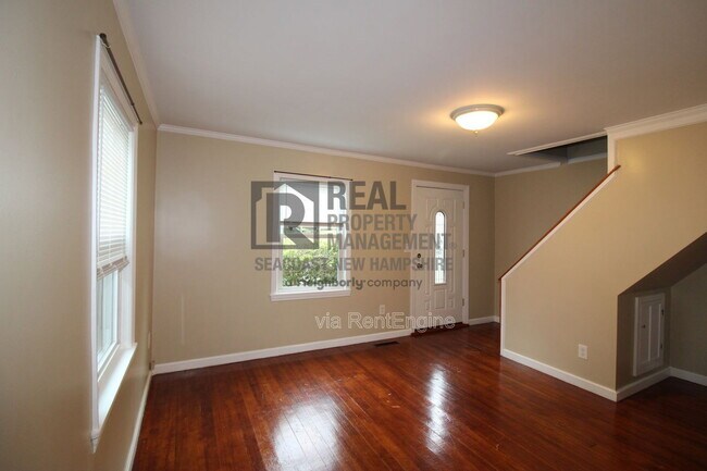 Building Photo - 4 Bicknell St