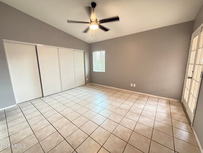 Building Photo - 14801 N 25th Dr