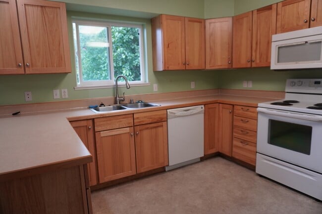 Building Photo - 1705 Resurrection Blvd