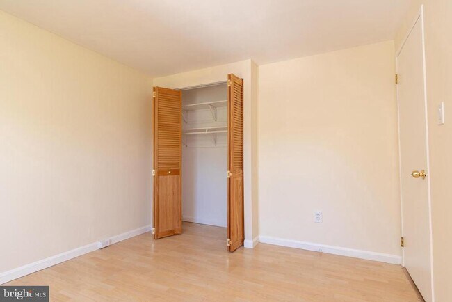 Building Photo - 13205 Black Walnut Ct