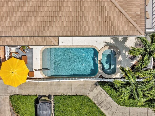 Building Photo - 4601 Bougainvilla Dr
