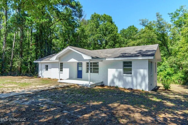 Building Photo - 2432 Monroe Rd