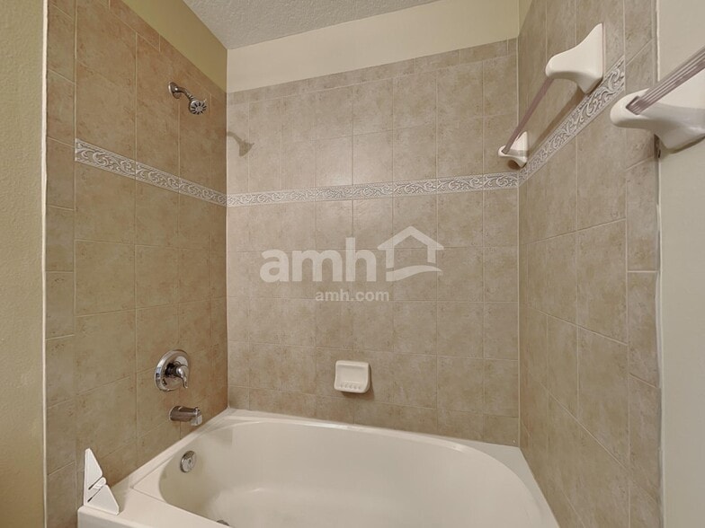 Building Photo - 14801 Braywood Trl