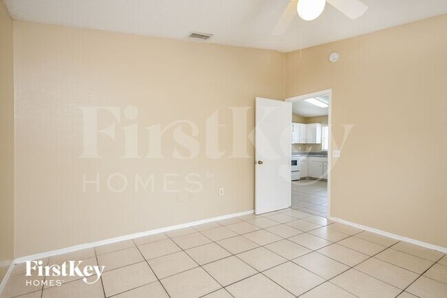 Building Photo - 356 Lake Daisy Cir