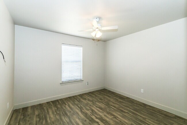 Building Photo - Luxury Living In Kelsey Park/Adjacent To New Cooper Central Elementary