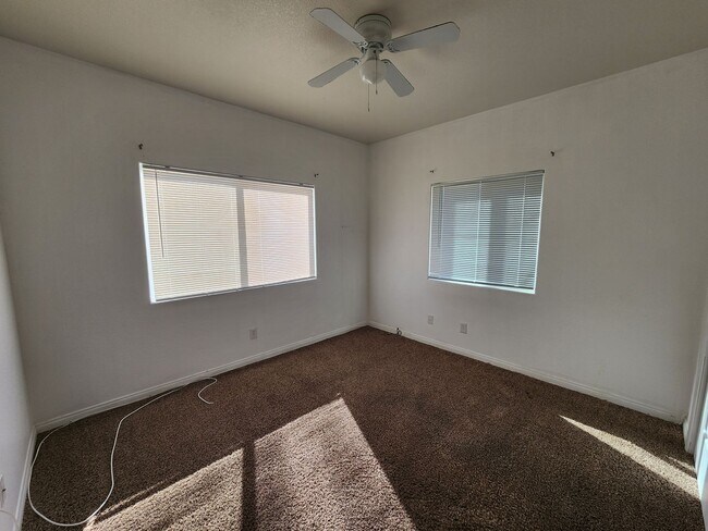 Building Photo - 8536 Aspen Ave