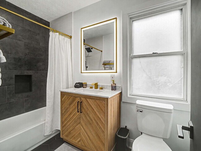 Building Photo - 4109 Bailey Ave