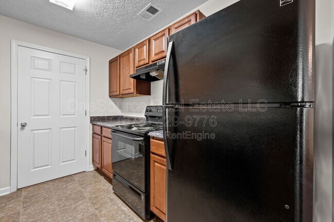 Building Photo - 5304 Fairington Club Dr