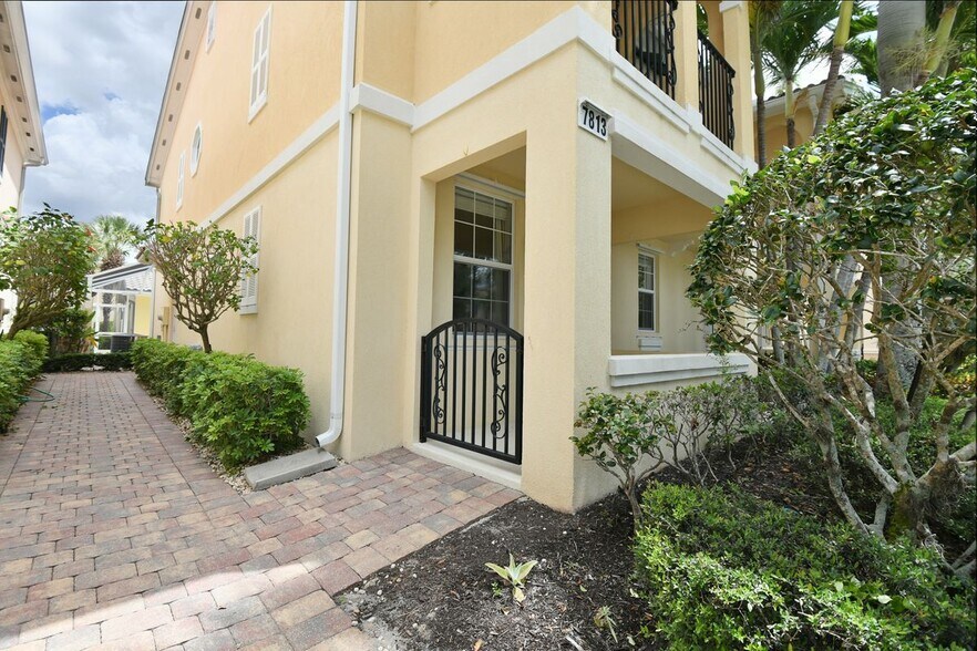 Building Photo - 7813 Veronawalk Blvd