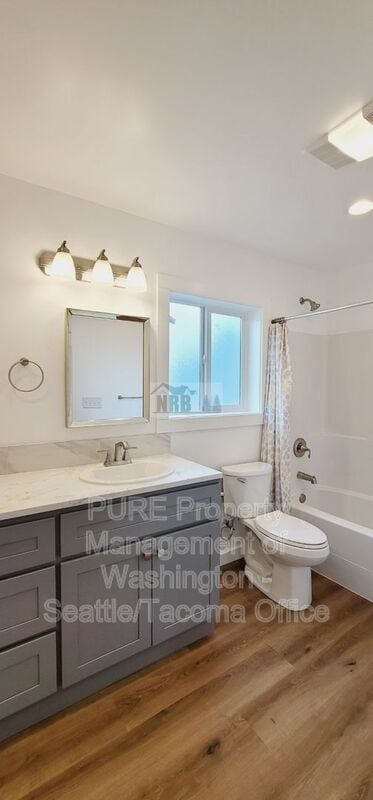 Building Photo - 5621 N 44th St