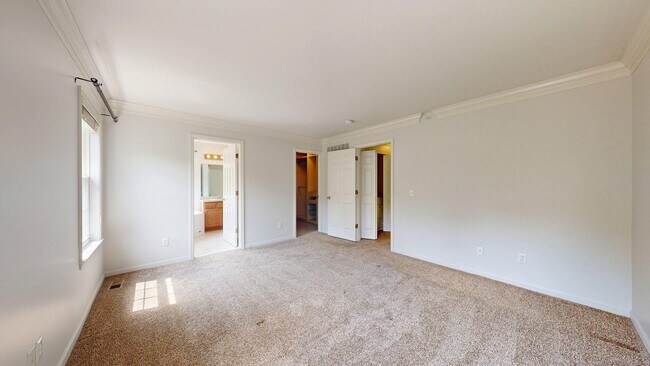 Building Photo - 3042 Barclay Way